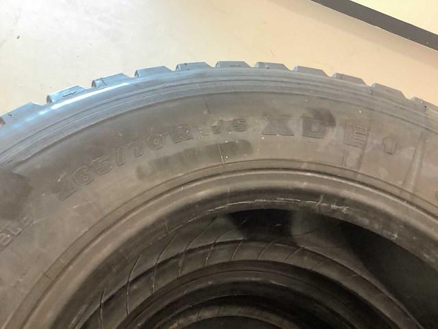 4x 265/70r17.5 m+s retread vrachtwagenband - afbeelding 5 van  7