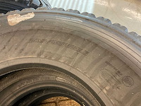 4x 295/80 r22.5 retread vrachtwagenband - afbeelding 5 van  8