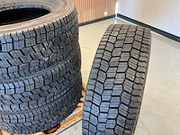 4x 315/60r22.5 retread vrachtwagenband - afbeelding 4 van  6