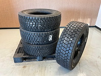 4x 315/60r22.5 retread vrachtwagenband - afbeelding 1 van  7