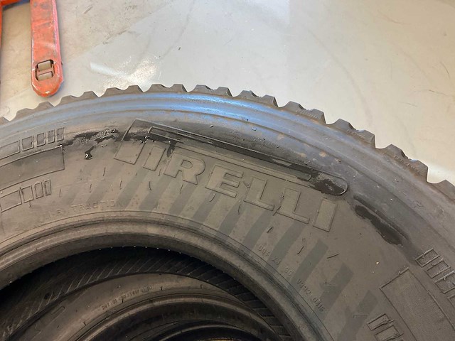 4x 315/80 r22.5 retread vrachtwagenband - afbeelding 6 van  8