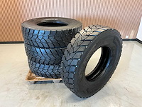 4x 315/80r22.5 retread vrachtwagenband - afbeelding 1 van  7