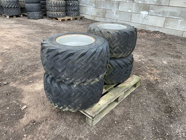 4x 31x15.50 r15 band, wiel en velg - afbeelding 10 van  14