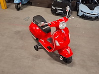 4x 4 kindervoertuigen, audi, bmw, vespa - afbeelding 9 van  28