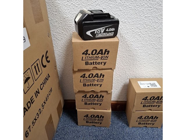 4x accu 18v - 4.0ah - afbeelding 1 van  5