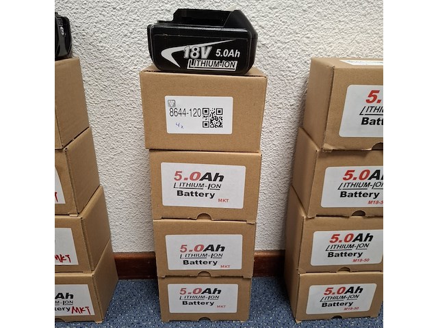 4x accu 18v - 5.0ah mkt - afbeelding 1 van  6