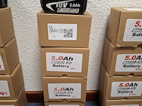 4x accu 18v - 5.0ah mkt - afbeelding 1 van  6