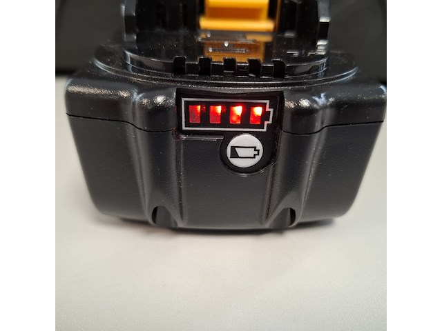 4x accu 18v - 5.0ah mkt - afbeelding 5 van  6