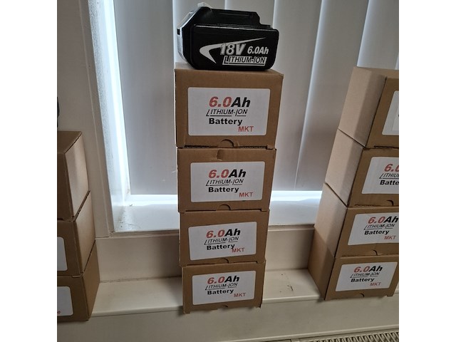4x accu 18v - 6.0ah - afbeelding 1 van  6