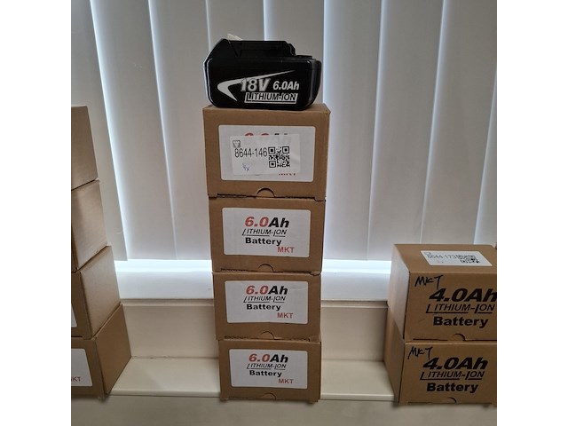 4x accu 18v - 6.0ah - afbeelding 1 van  6