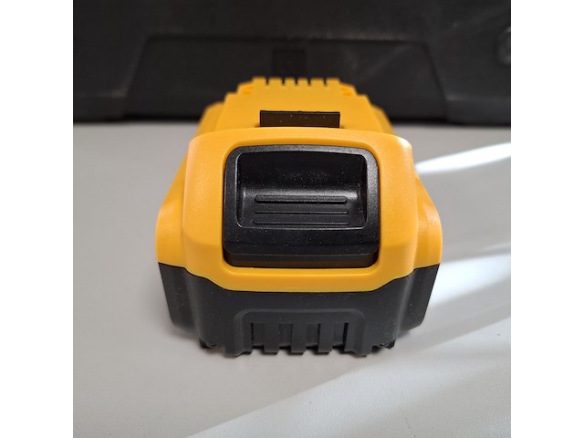 4x accu 20v - 4.0ah dcb200-50 - afbeelding 3 van  6