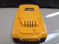 4x accu 20v - 4.0ah dcb200-50 - afbeelding 4 van  6