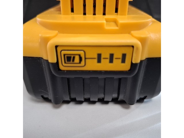 4x accu 20v - 4.0ah dcb200-50 - afbeelding 5 van  6