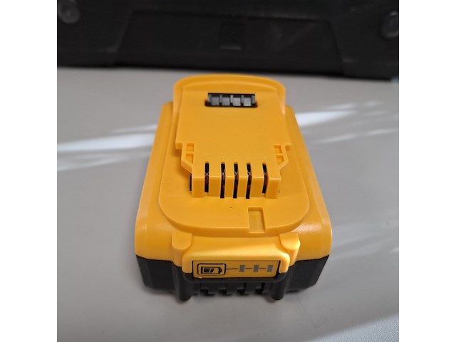 4x accu 20v - 6.0ah dcb200-60 - afbeelding 4 van  6