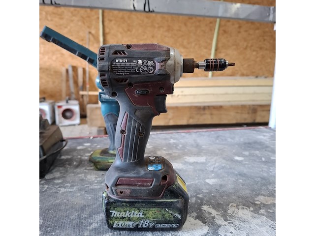 4x accu gereedschap makita - afbeelding 9 van  15