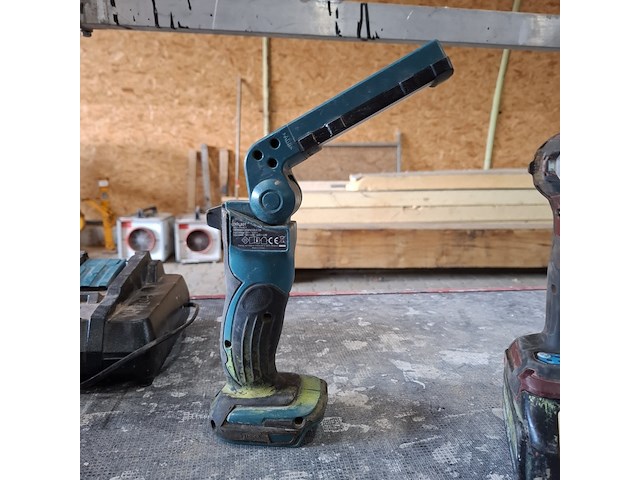 4x accu gereedschap makita - afbeelding 13 van  15