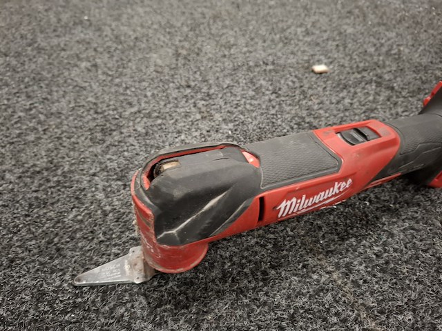 4x accu gereedschap milwaukee, bouwjaar 2021/2022 - afbeelding 3 van  16