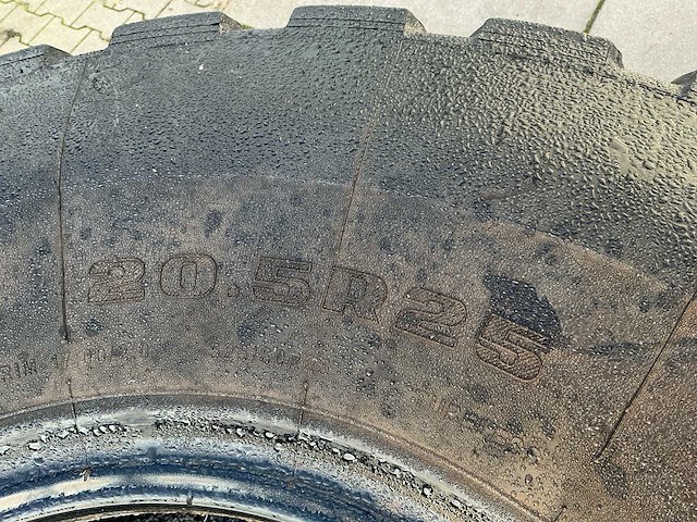 4x aeolus wiellader banden - wheeled excavator - afbeelding 4 van  12