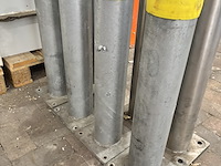 4x afzet-/aanrijdpalen, gegalvaniseerd - afbeelding 1 van  3