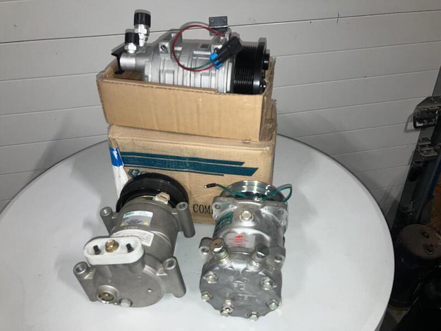 4x airco compressoren , que ,valeo, sanden, qp-21-1704, vc6, s8239 sd7h15, grijs / chroom - afbeelding 1 van  7