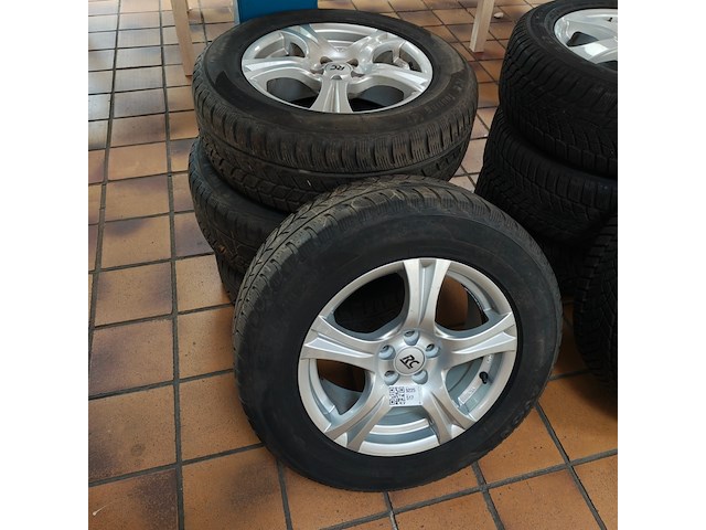 4x alu velg met band, avon, winterband rc - afbeelding 1 van  1