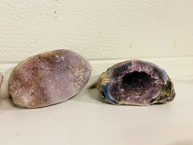 4x amethist / chalcedoon geode - afbeelding 2 van  5