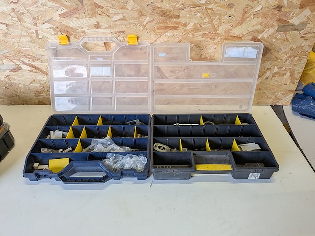 4x assortimentskoffer met ijzerwaren o.a. dewalt - afbeelding 10 van  20