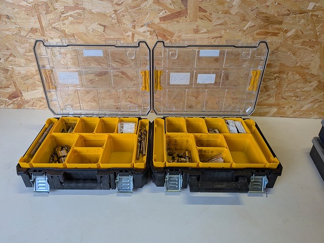 4x assortimentskoffer met ijzerwaren o.a. dewalt - afbeelding 14 van  20