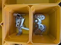 4x assortimentskoffer met ijzerwaren o.a. dewalt - afbeelding 17 van  20