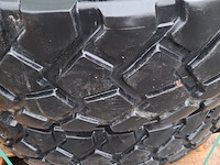 4x autoband op velg en 4x vrachtwagenband op vleg, o.a goodyear - afbeelding 15 van  17