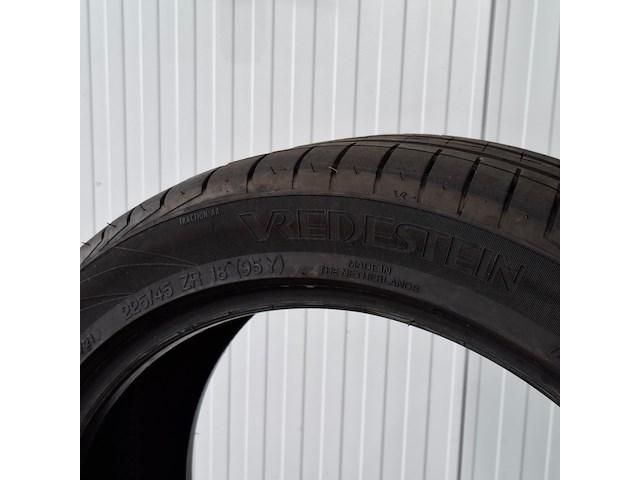 4x autoband, vredestein, ultrac vorti+ | 225/45 r18 (95y) - afbeelding 2 van  8