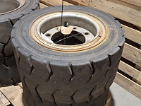 4x band met velg (t.b.v. ravo veegmachine), 28x12.5-15 (355/45-15) - afbeelding 6 van  12