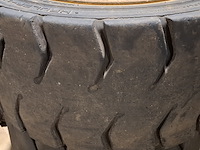 4x band met velg (t.b.v. ravo veegmachine), 28x12.5-15 (355/45-15) - afbeelding 7 van  12