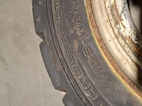 4x band met velg (t.b.v. ravo veegmachine), 28x12.5-15 (355/45-15) - afbeelding 9 van  12