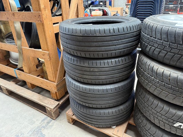 4x band vredestein, sportracs - afbeelding 2 van  4