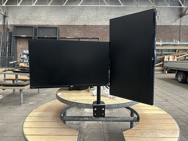 4x beeldscherm, 2x monitorbeugel, lg - afbeelding 1 van  8