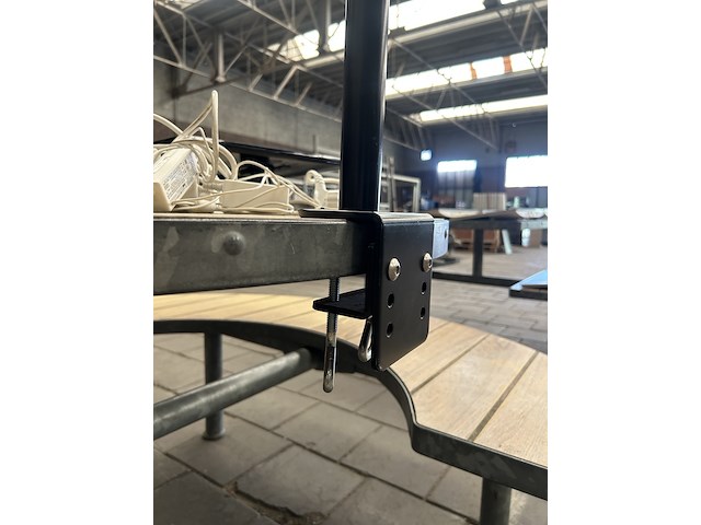 4x beeldscherm, 2x monitorbeugel, lg - afbeelding 6 van  8