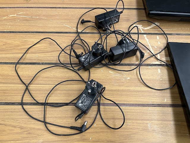 4x beeldscherm, lg - afbeelding 3 van  6