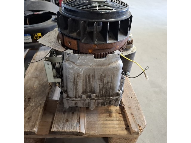 4x benzinemotor, honda, briggs & stratton - afbeelding 3 van  27