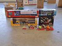 4x bestuurbare rc voertuigen, o.a. global - afbeelding 1 van  7