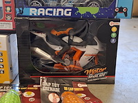 4x bestuurbare rc voertuigen, o.a. global - afbeelding 2 van  7