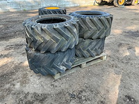 4x bkt implement-as504 15.0/55 r17 band, wiel en velg - afbeelding 1 van  12