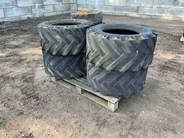4x bkt implement-as504 15.0/55 r17 band, wiel en velg - afbeelding 6 van  12