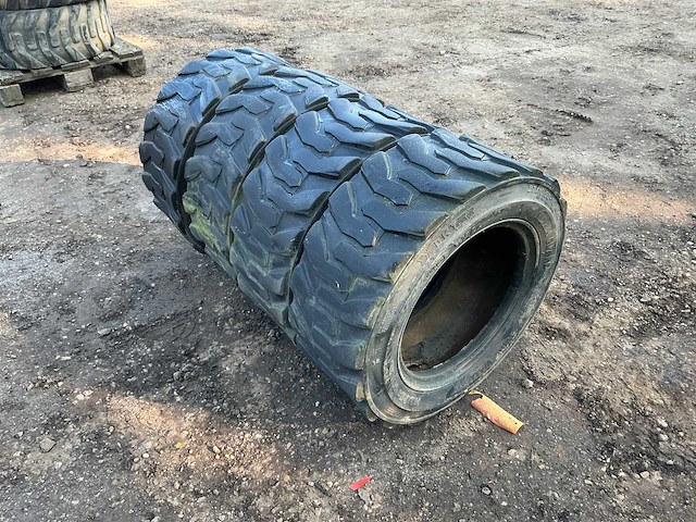 4x bkt wilde wall 27x10.50 r15 band, wiel en velg - afbeelding 10 van  12