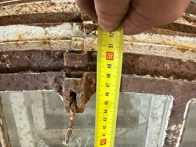 4x boogvormig uitklapbaar stalraam, historisch, wit/roest, 63 cm breed; 43-49 cm hoog - afbeelding 4 van  6