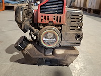 4x bosmaaier, kawasaki, echo en jonserend - afbeelding 15 van  37