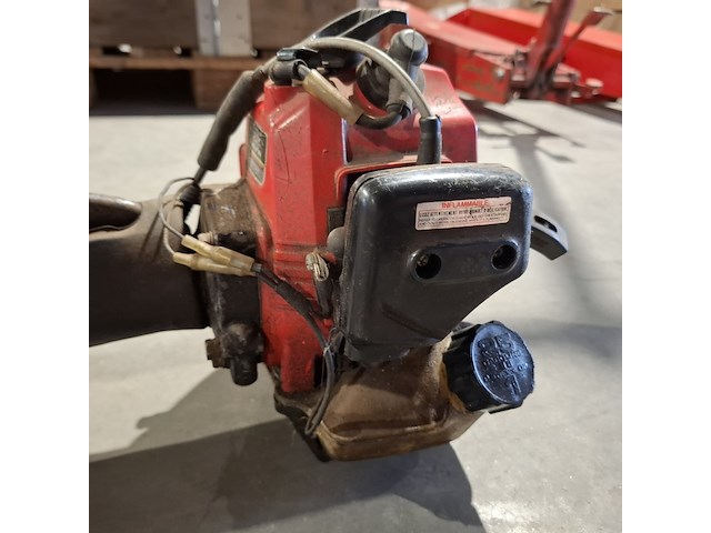 4x bosmaaier, kawasaki, echo en jonserend - afbeelding 15 van  36