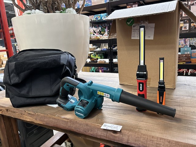 4x bouwgereedschap, accessoires, makita, knipex, stier, osram - afbeelding 1 van  8