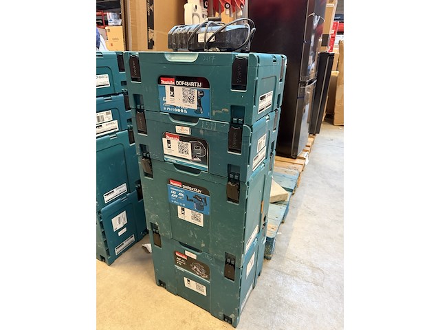 4x bouwgereedschap in koffer, 1x lader makita, ddf484rt3j, djv182zj, dhr242zjv, dhs630zj - afbeelding 2 van  5