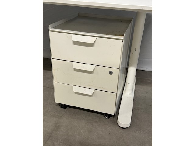 4x bureau met bureaustoel ikea, wit - afbeelding 6 van  10